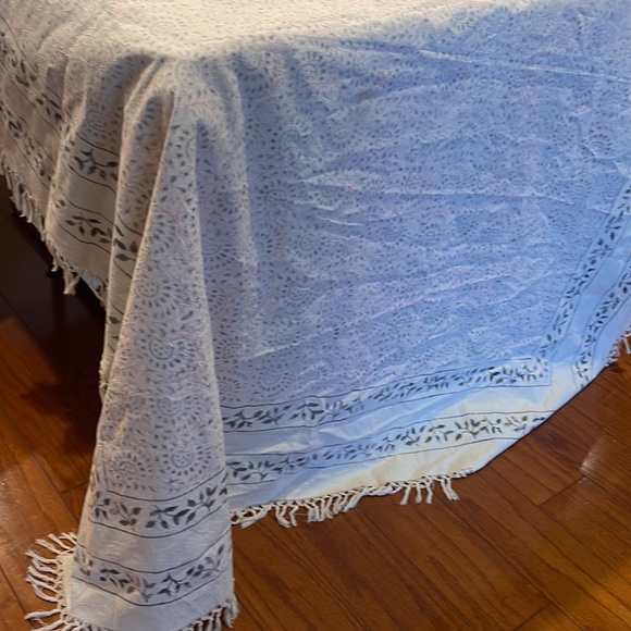 Hand block Printed table clothe, cotton, stables on Kira, airy designs tasseled - Picture 14 of 15